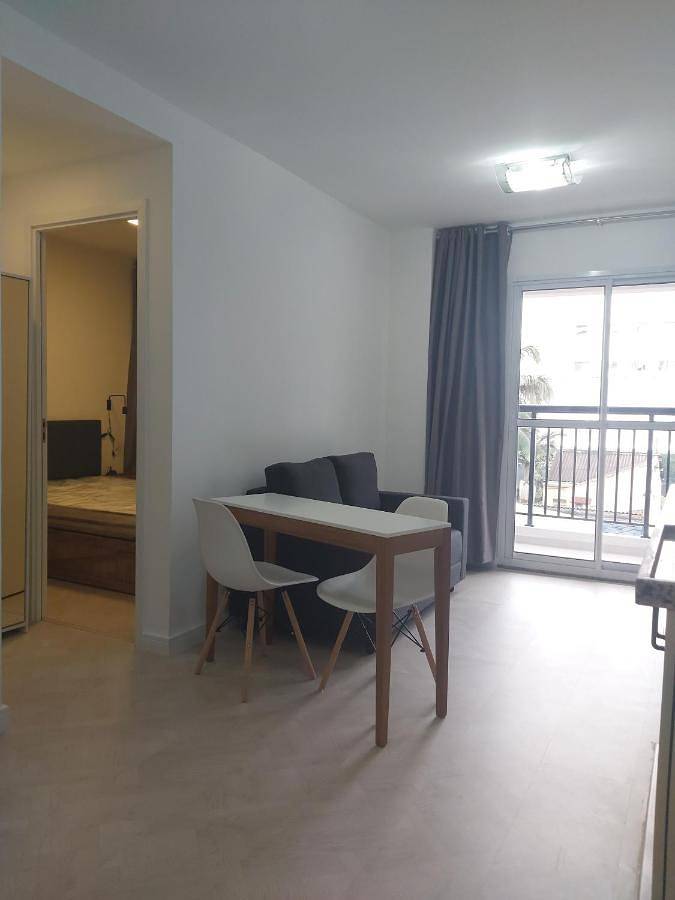 Casas e apartamentos de temporada para 2 pessoas, com balcão e jardim em Bela Vista