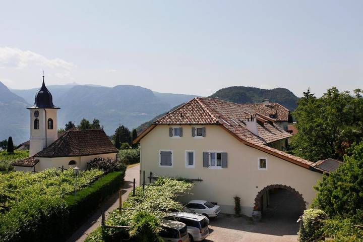 Ferienwohnung für 2 Personen, mit Ausblick und Garten sowie Pool - 1