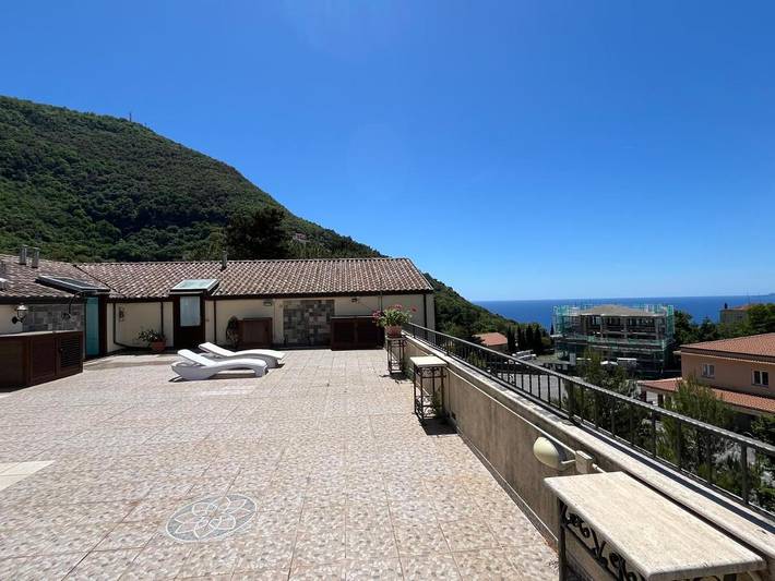 Casa vacanza per 5 persone, con terrazza e panorama a Maratea