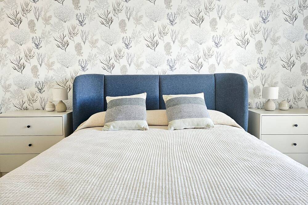 Entire apartment, Beachfront property in Benalmadena marina in Benalmádena Costa, Benalmádena