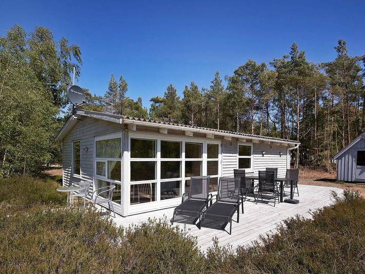 Ferieudlejning for 4 personer, med Terrasse i Dueodde