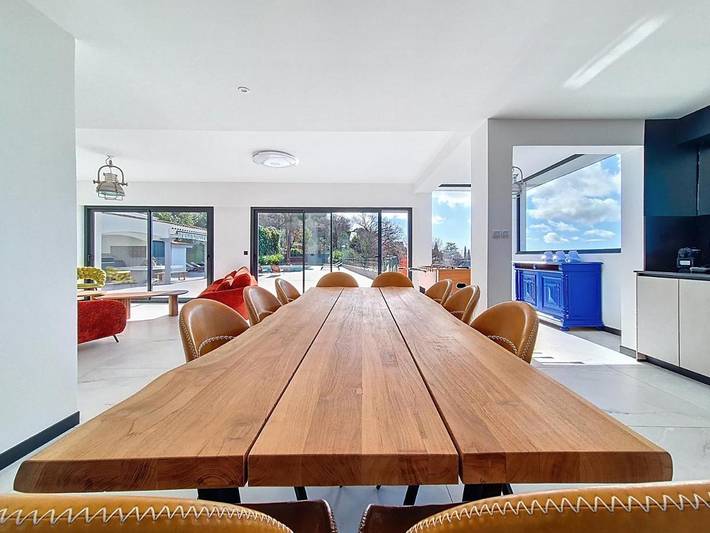 Location de vacances pour 11 personnes, avec piscine ainsi que vue et terrasse, animaux acceptés à Aspremont - 4