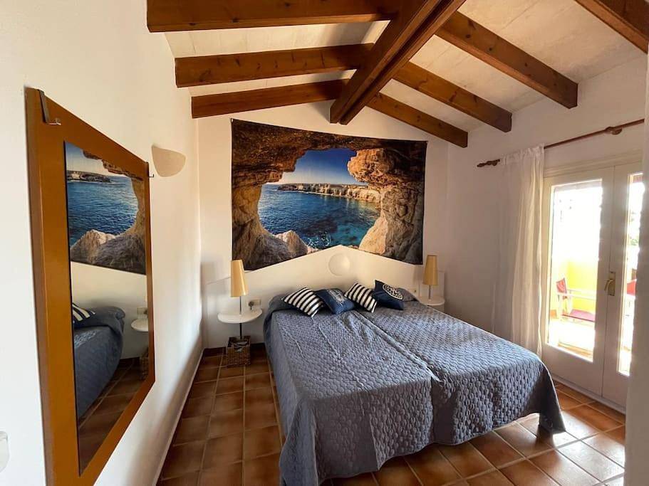 Appartement entier, Apartament z widokiem na morze in Son Xoriguer, Ciutadella