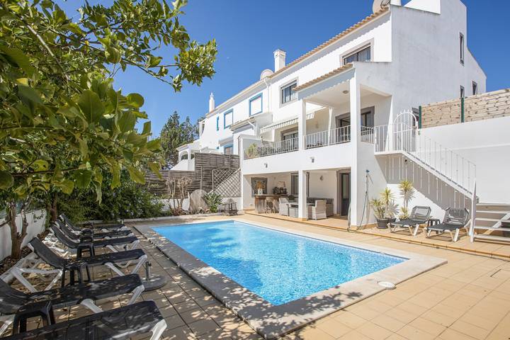 Villa para 10 pessoas, com Varanda e Jardim em Ferragudo