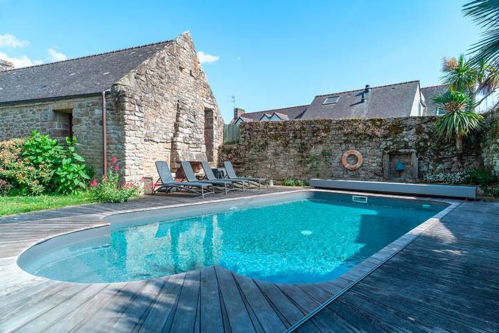 Location de vacances pour 10 personnes, avec terrasse ainsi que piscine et jardin à La Trinité-sur-Mer - 2