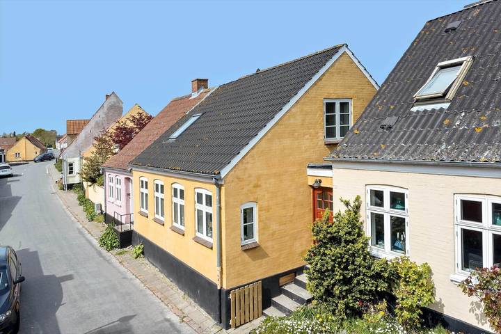 Ferienhaus für 6 Personen, mit Terrasse und Garten in Marstal