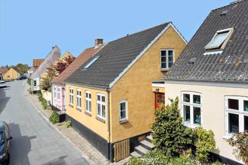 Ferienhaus für 6 Personen, mit Terrasse und Garten in Marstal