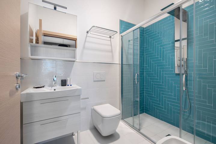 Appartement entier, Turquoise - trois-pièces au rez-de-chaussée avec terrasse vue sur la piscine in Capo d'Orlando, Province de Messina