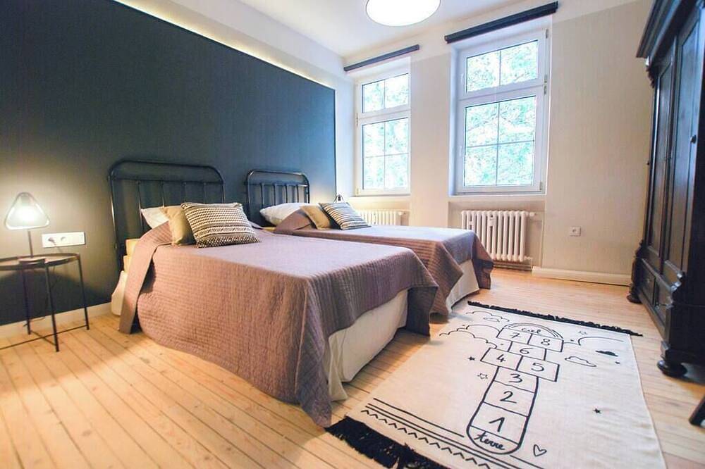 Ganze Wohnung, Living in history: Old School - Principal's flat in Bitburg, Eifelkreis Bitburg-Prüm