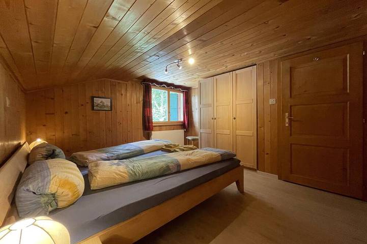 Ganze Wohnung, Sonnegg Appartement/Fewo, Dusche oder Bad, Wc 5-Bettwohnung in Gsteig b. Gstaad, Gsteig