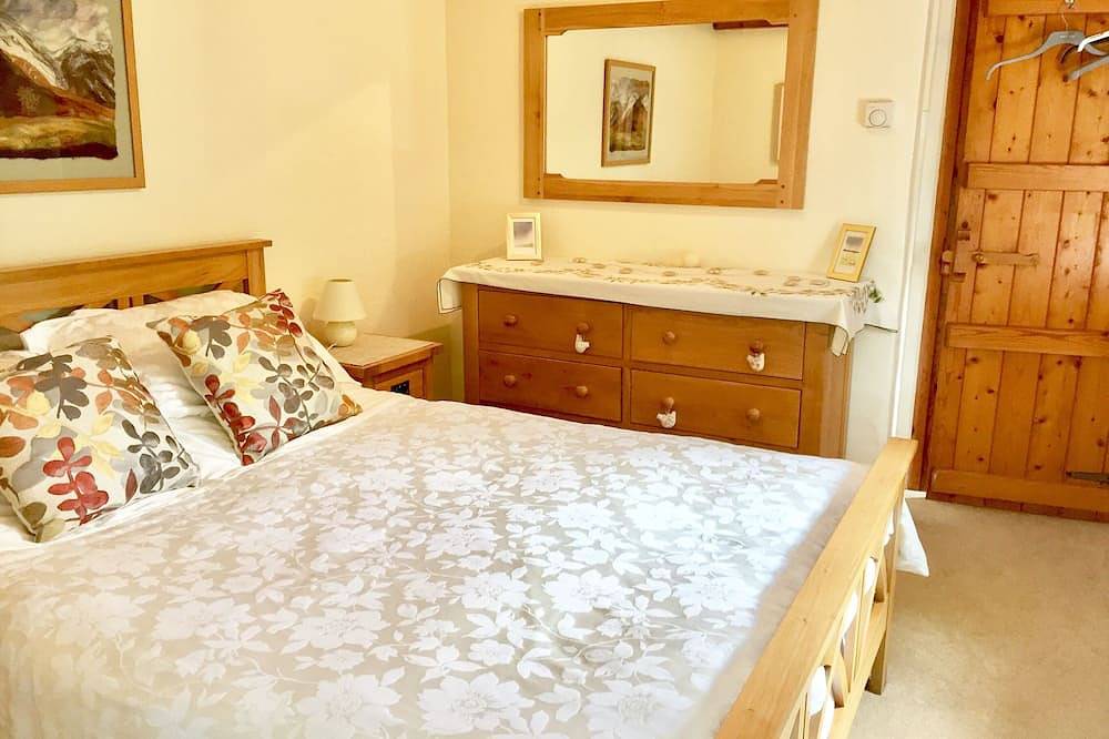 Detached, romantic, homely barn. Peaceful with lovely views. Garden. New kitchen in Lake District
