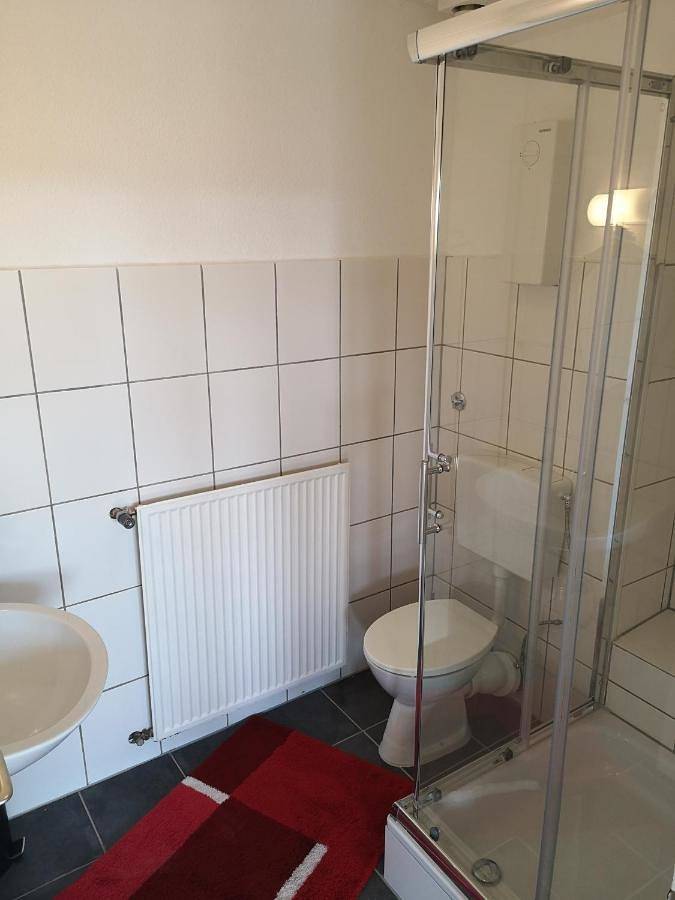 Ganze Wohnung, One-Bedroom Apartment in Würselen, Rheinland