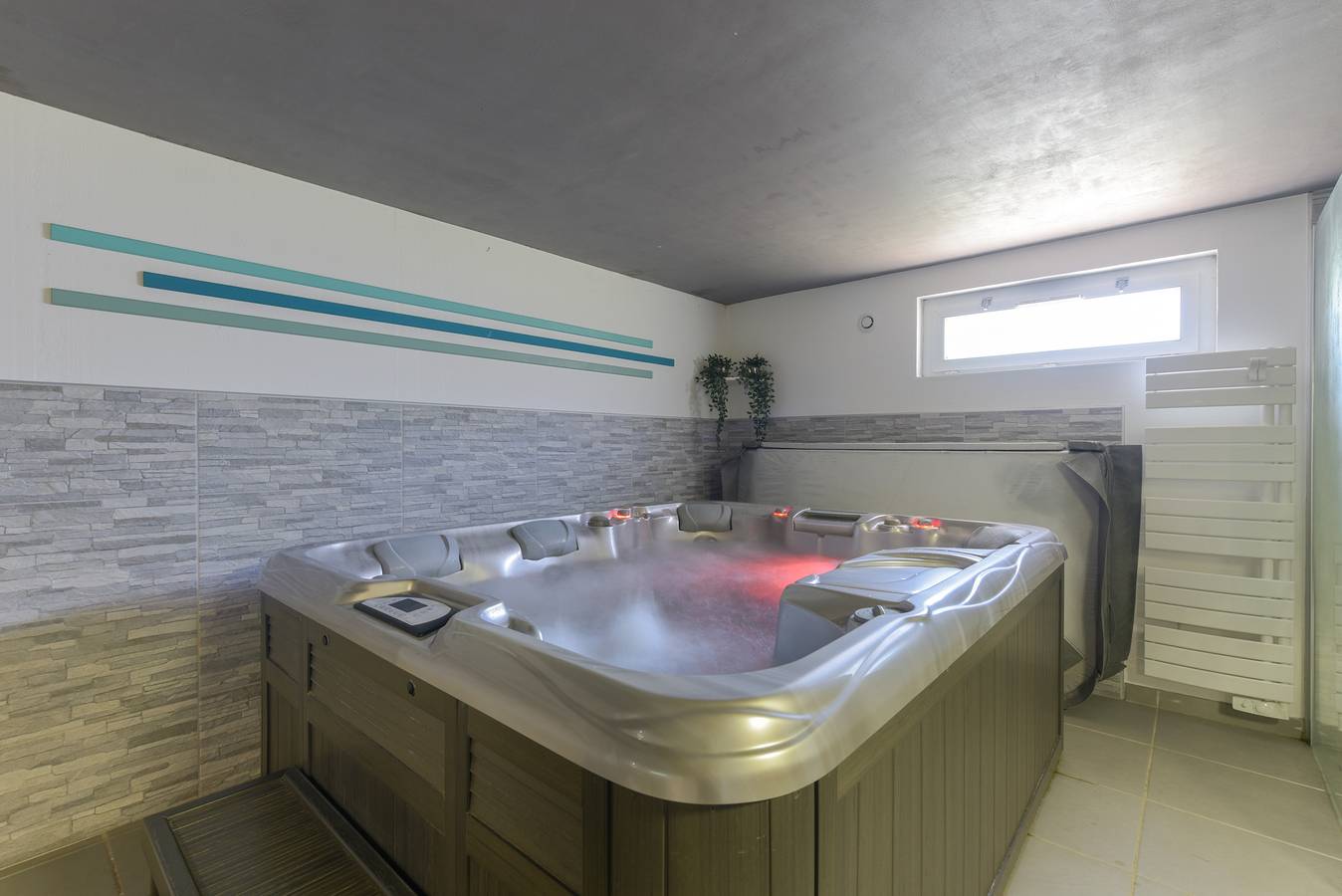 Villa 'De La Douloustre' avec vue sur les montagnes, Wi-Fi et climatisation in Montgaillard (Hautes-Pyrénées), Hautes-Pyrénées