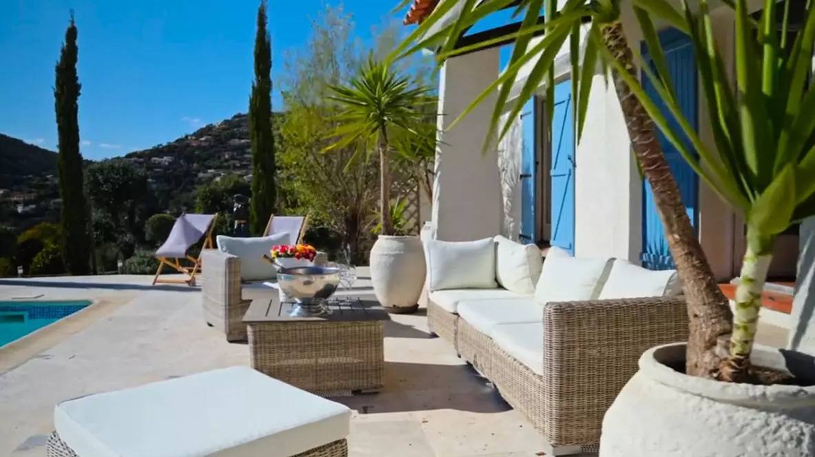 Villa pour 6 personnes avec piscine privée, à deux pas du Golf de Valcros, à La Londe-Les-Maures in La Londe-les-Maures, Côte méditerranéenne (France)