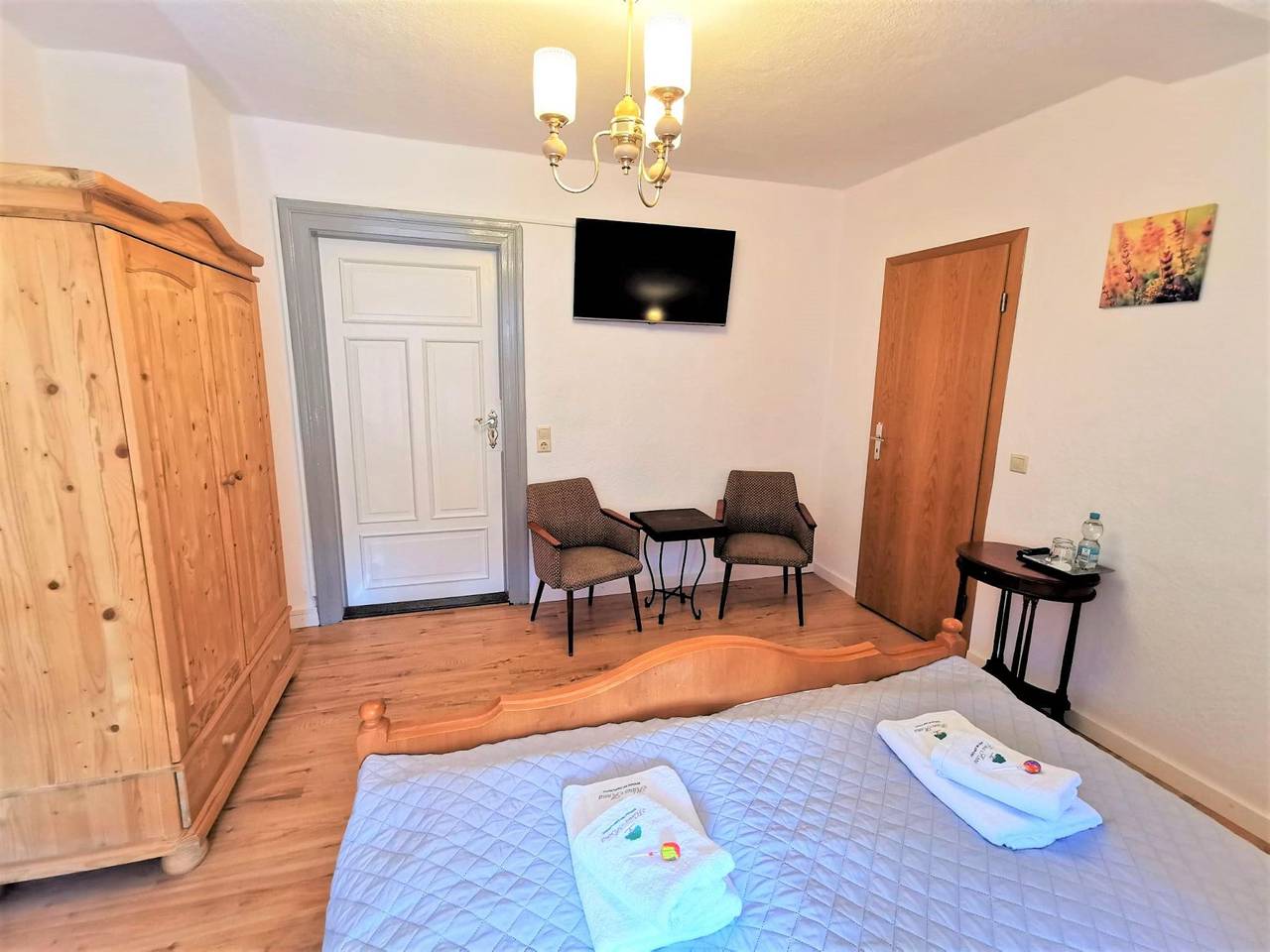 Einzel- oder Doppelzimmer mit Doppelbett. 2. Etage in Altenberg, Mittlere Erzgebirge