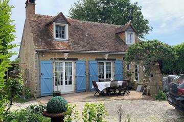 Gîte pour 4 personnes, avec jardin et terrasse dans la Sarthe