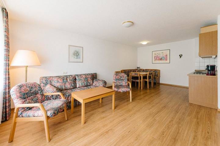 Ferienwohnung für 4 Personen, mit Balkon und Garten sowie Ausblick in Simonswald