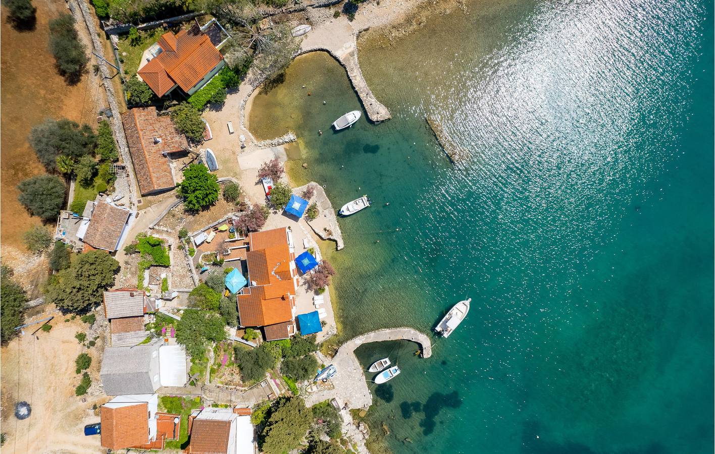 Appartamento intero, Appartamento vacanze per 3 persone con terrazza in Cherso