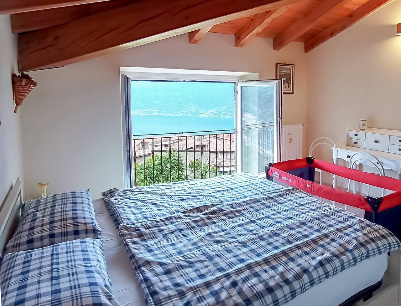 Appartamento intero, Appartamento 'Naol' con vista lago in Tignale, Prealpi Gardesane