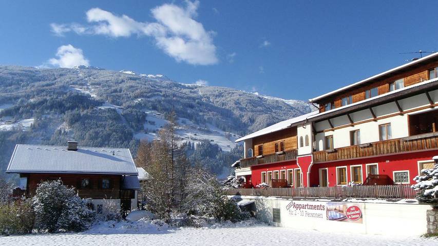Ferienwohnung für 4 Personen, mit Pool und Sauna sowie Balkon in Stumm