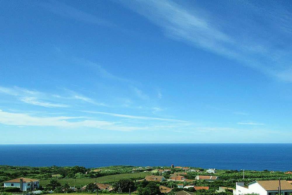 Ahr - Villa Maria 2: vue panoramique sur l'océan et la montagne, piscine, Al 608 in São Miguel Island, Candelária