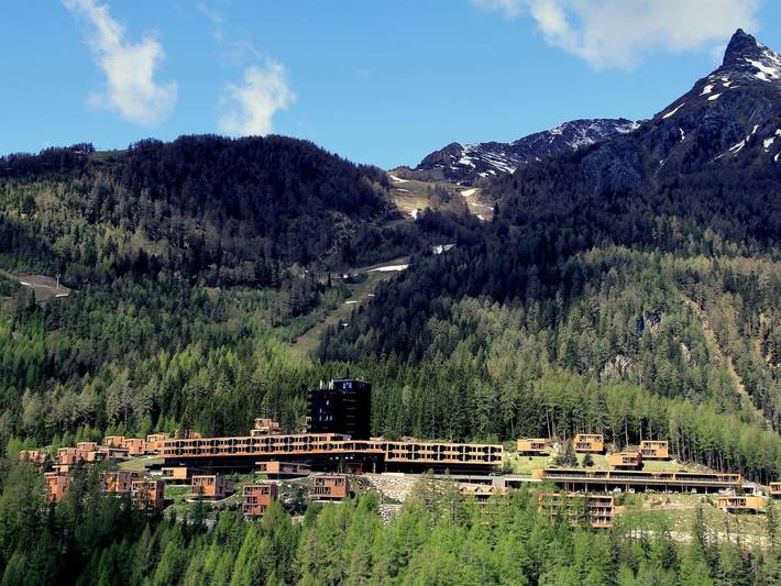 Hotel für 6 Personen, mit Pool und Garten sowie Balkon, kinderfreundlich in Kals am Großglockner