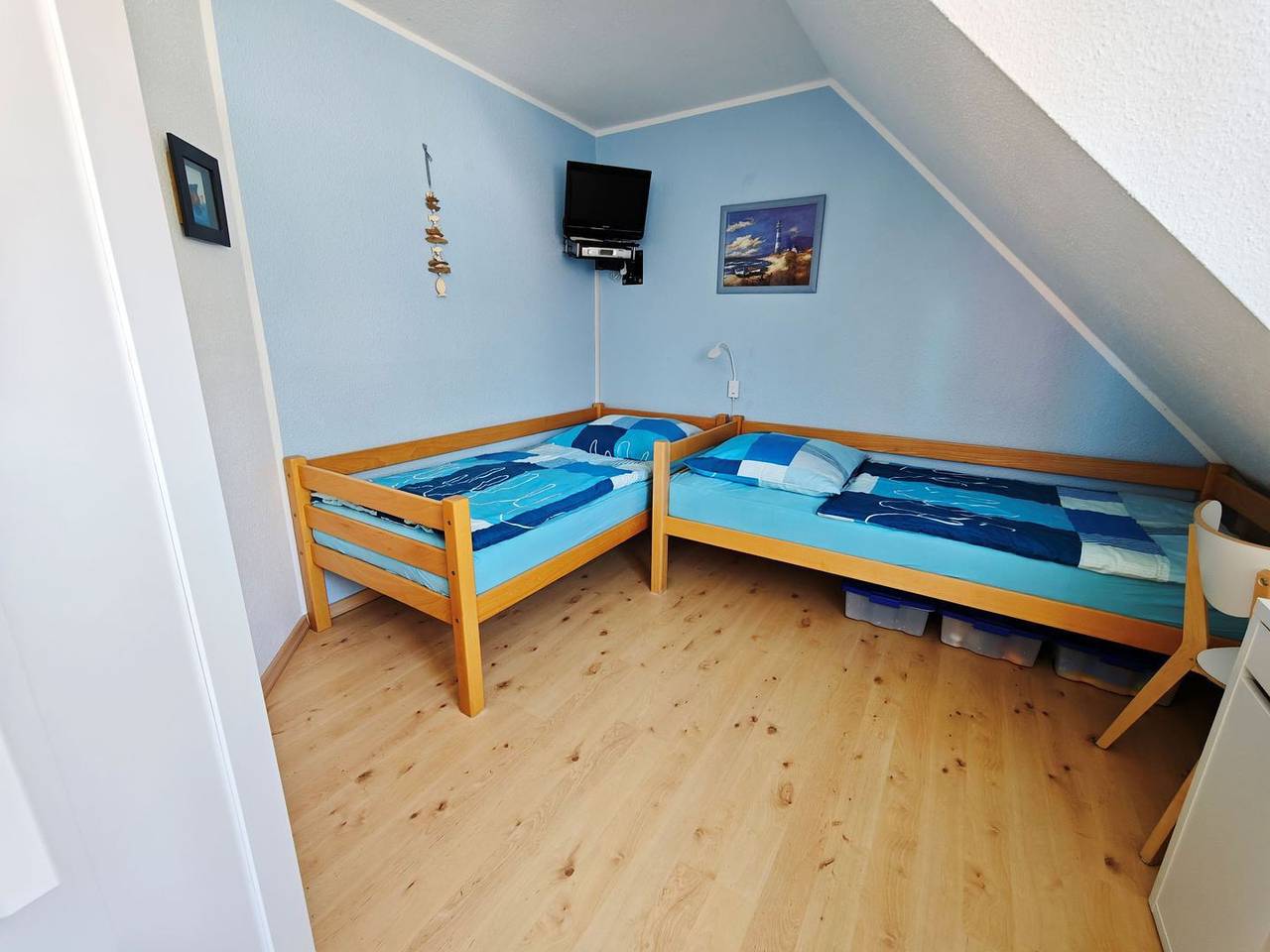 Ferienwohnung in einem Doppelhaus, zentrale aber ruhige Lage, foto 7