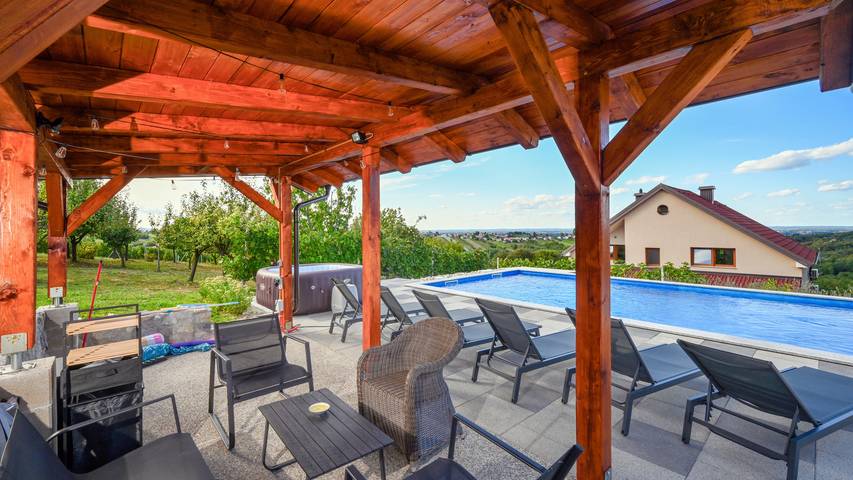 Villa Nevita by Villas Guide in Gornji Kneginec, Varazdin