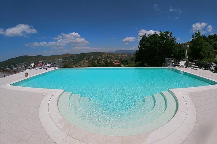 Casa de vacaciones para 4 personas, con piscina además de jardín y terraza - 1