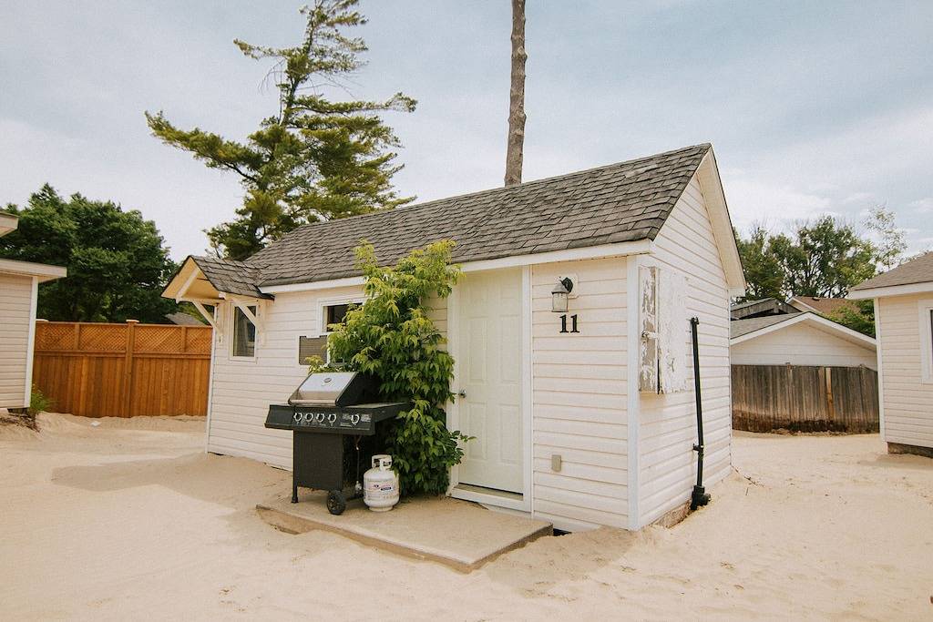 Sandpiper Beach Resort - Cottage # 11 in Wasaga Beach, ON, Huronsee (Kanada)