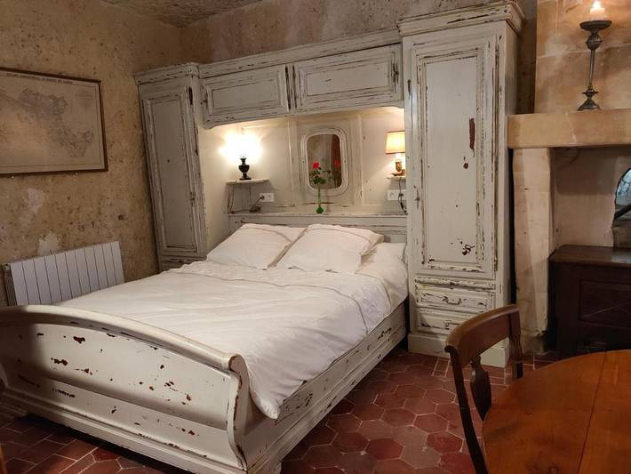 Location de vacances pour 2 personnes, avec Terrasse ainsi que Jardin et Vue à Perrusson - 4