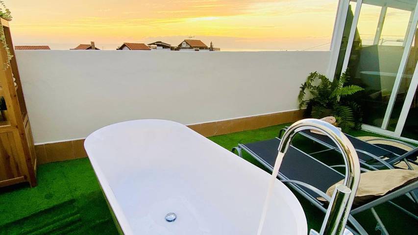 Ferienhaus für 6 Personen, mit Terrasse und Ausblick in Tijoco Bajo
