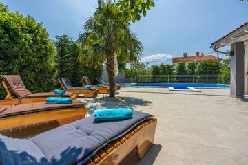 Dom dla 14 osoby w Jadranovo, Żupania primorsko-gorska, Zdjęcie 2