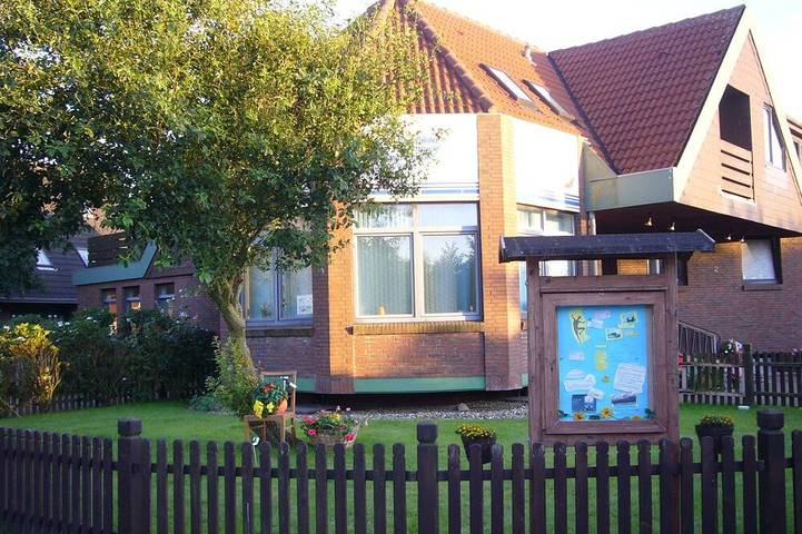 Ferienwohnung für 5 Personen, mit Balkon und Garten in Neuharlingersiel