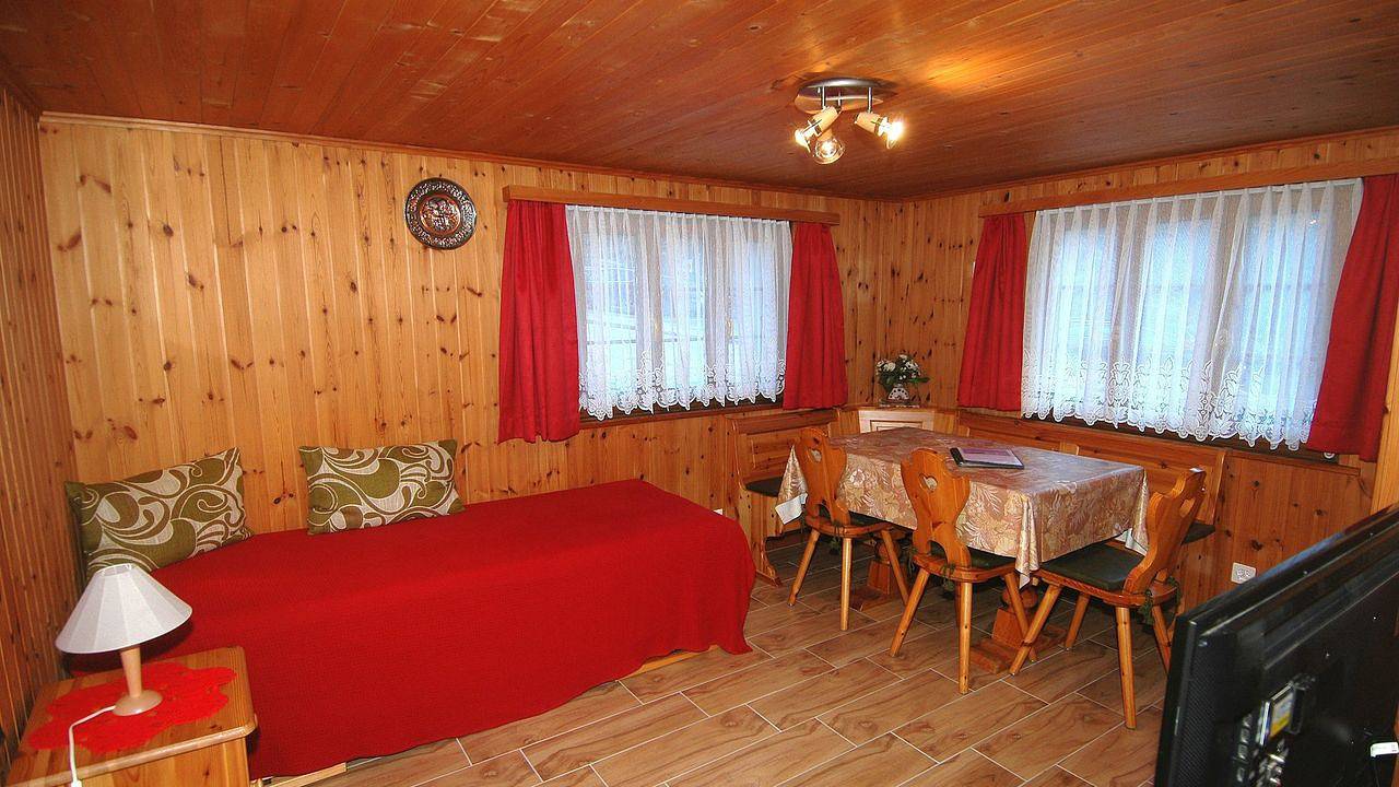 Ganze Ferienwohnung, Ferienwohnung für 3 Personen (40 m²) in Blatten bei Naters in Naters, Brig