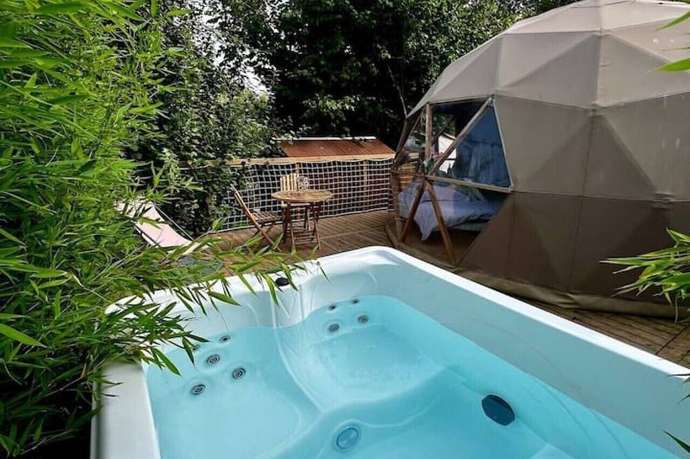 Fiore Dome with Jacuzzi 15 min from Disney in Nanteuil-lès-Meaux, Seine-et-Marne