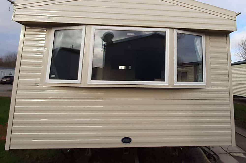 Static Caravan for 8 People in Felixstowe, Suffolk