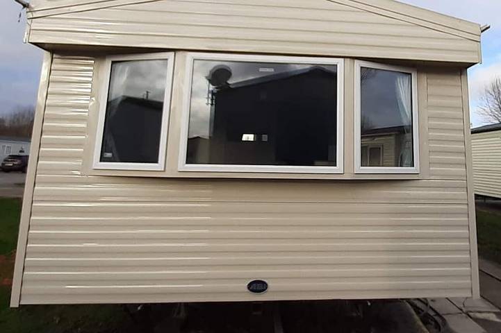 Static caravan for 8 people in Felixstowe
