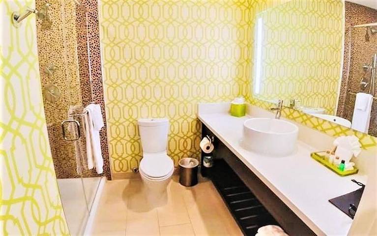 Station pour 6 personnes, avec jacuzzi et piscine, animaux acceptés à Anaheim - 2