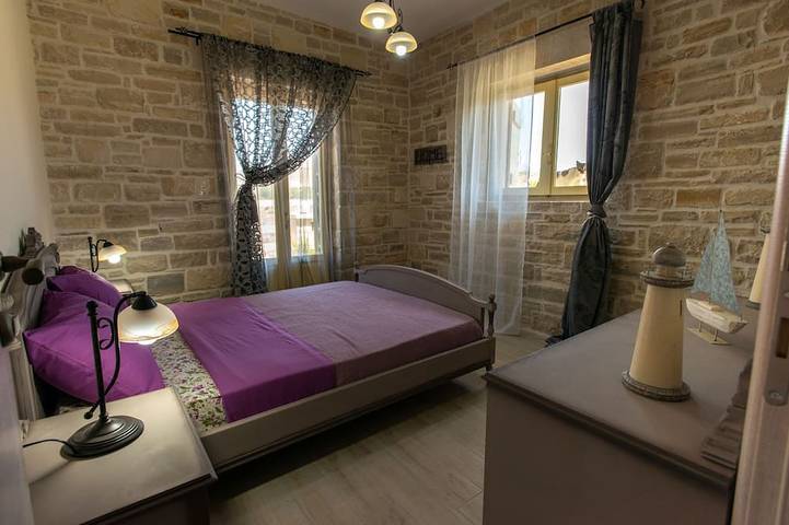 Nuevo 4/2020: hermosa casa de piedra moderna, jardín, en la playa, sur de Creta in Kalamaki (Creta), Region Heraklion
