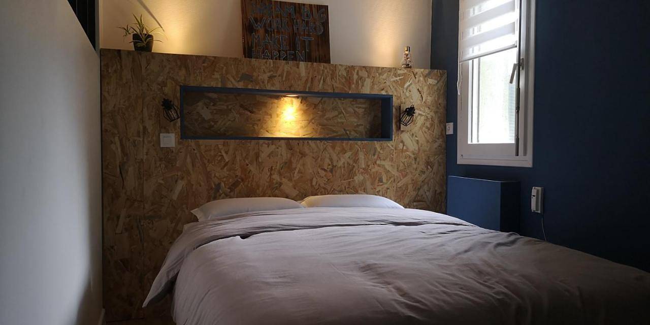 Appartement entier, One-Bedroom Apartment in Saint-Avold, Région de Forbach