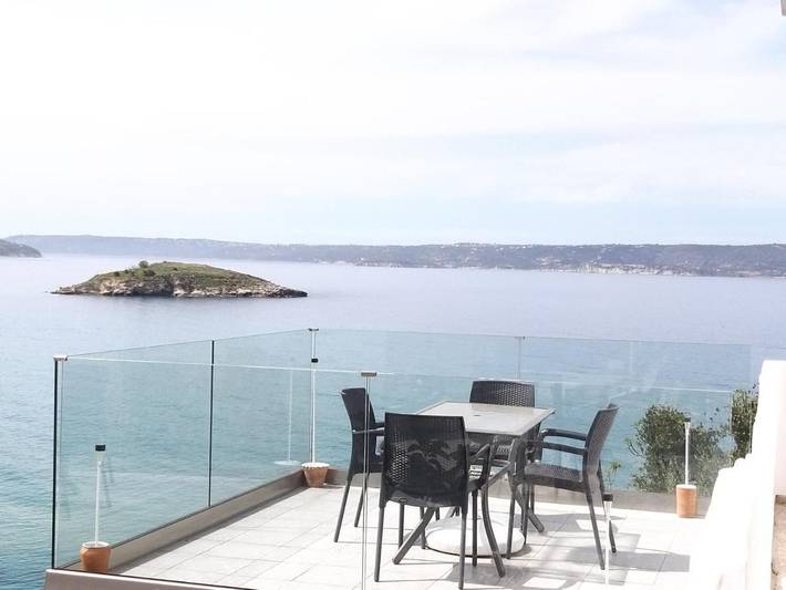 Gîte pour 2 personnes, avec terrasse et jardin dans Almirida