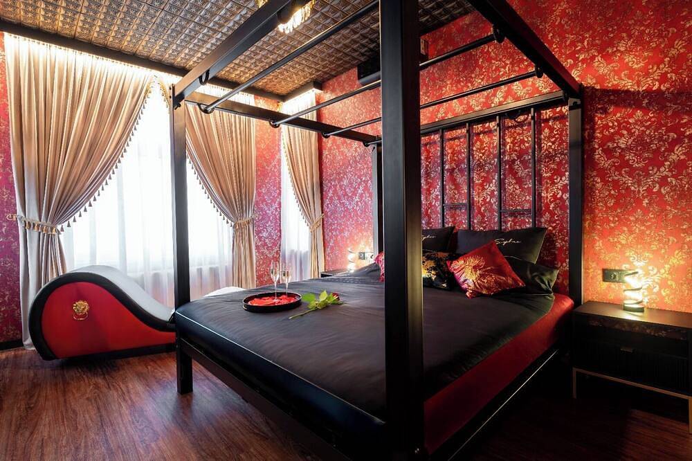 Ganze Wohnung, Adults-Only Luxury Hideaway in the Heart of Historic Toruń With Vr and Fitness in Thorn (Polen), Kujawien-Pommern
