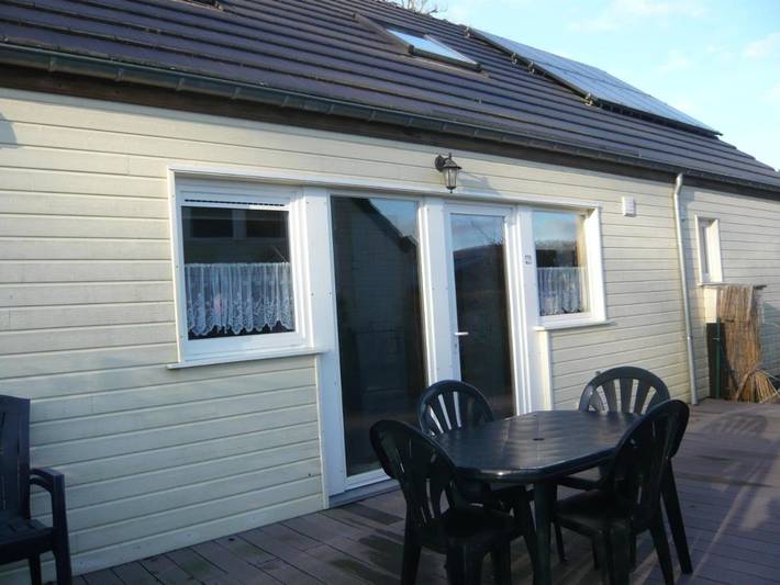 Camping pour 4 personnes, avec Terrasse ainsi que Bassin pour enfant et Vue