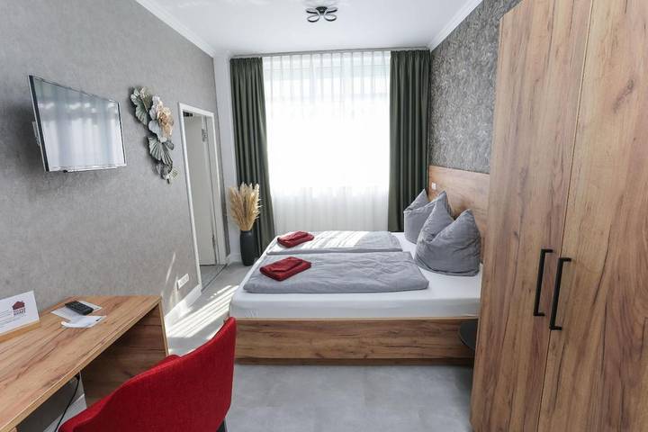 Hotel für 4 Personen, mit Terrasse und Garten in Merseburg - 3
