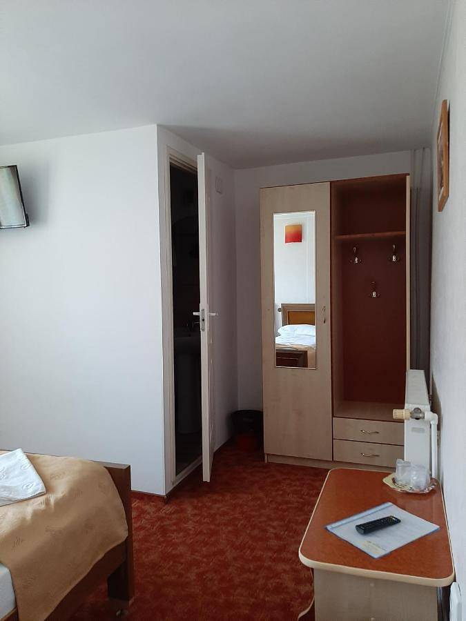 Maison d’hôte pour 2 personnes, avec jardin dans Bicaz