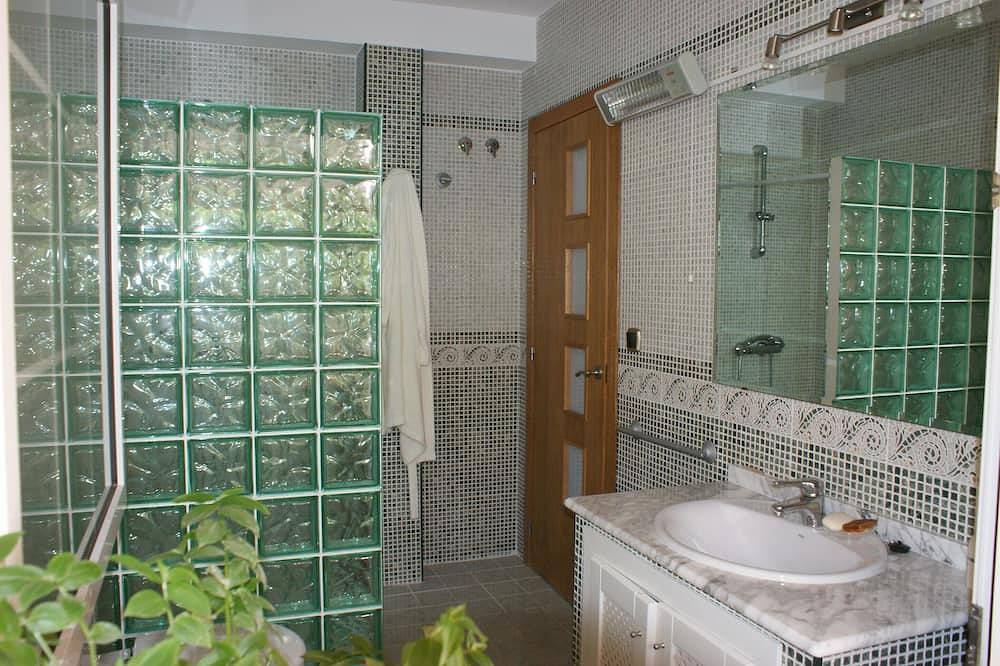 Fantastische Villa mit 3 Schlafzimmern 10 Minuten wak zum Strand in Torrevieja Centre, Torrevieja