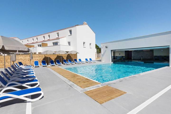 Appart’hôtel pour 2 personnes, avec piscine et jacuzzi, animaux acceptés