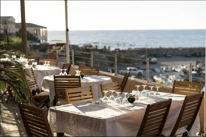 Hôtel pour 4 personnes, avec jacuzzi ainsi que terrasse et jardin dans Port de Centuri - 2