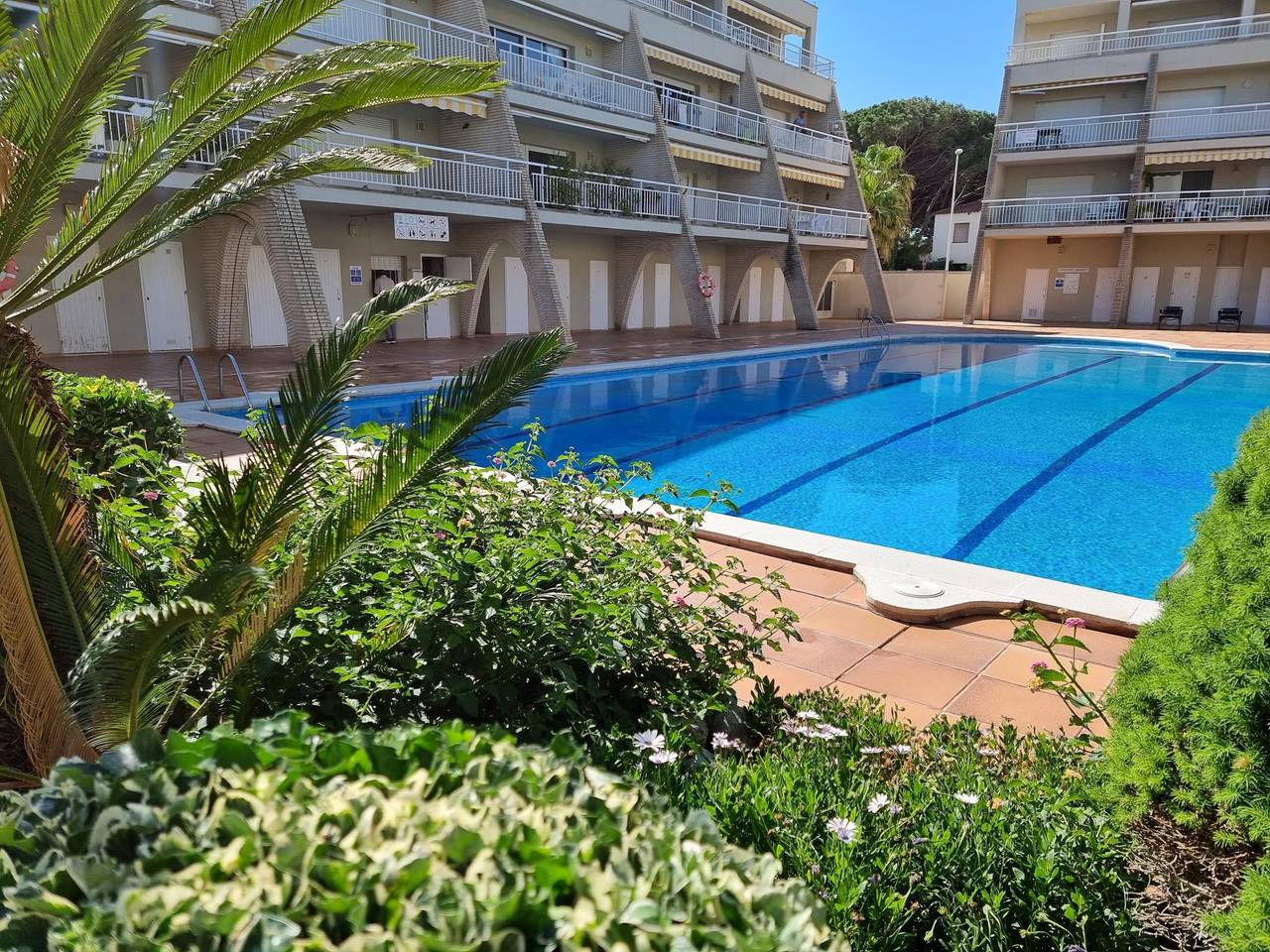 Ganze Ferienwohnung, Ferienwohnung für 6 Personen mit Balkon/Terrasse in l'Escala, Oberampurien